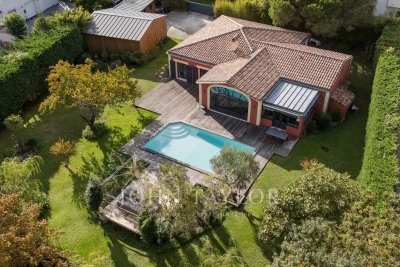 Maison à vendre à BRUGES  - 8 pièces - 278 m² 