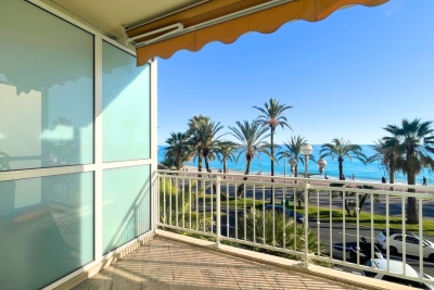 Appartement à vendre terrasse cave parking vue mer 