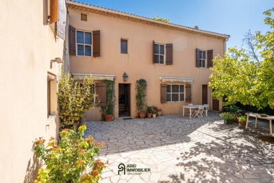 Maison à vendre à UZÈS Super Nîmes - 7 pièces - 133 m² 