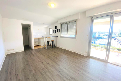 Appartement à vendre à GUJAN-MESTRAS Nord Est - 2 pièces - 49 m² 