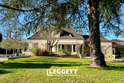 Maison à vendre à BERGERAC  - 5 pièces - 205 m² 