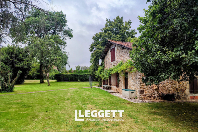 Commerce à vendre à SUAUX   - 557 m² 