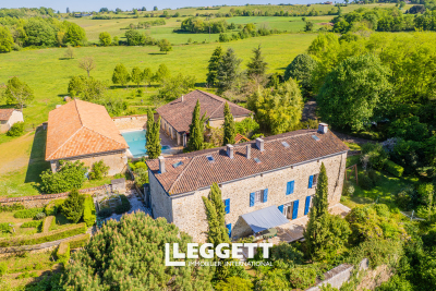 Maison à vendre maison en pierre avec vue dominante 