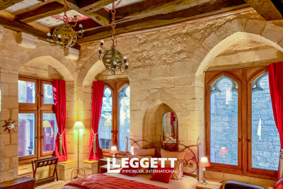 Maison à vendre à SARLAT LA CANEDA  - 4 pièces - 159 m² 