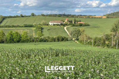 Maison &agrave; vendre &agrave; L ISLE JOURDAIN  - 24 pi&egrave;ces - 607 m&sup2; 