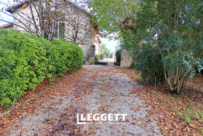 Maison à vendre à GAILLAN-EN-MEDOC  - 7 pièces - 1000 m² 