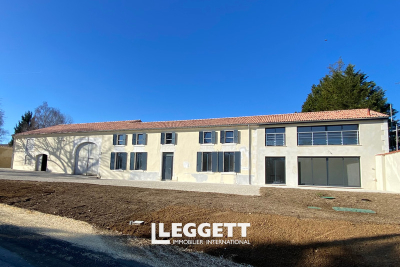 Maison à vendre à CONDEON  - 7 pièces - 242 m² 