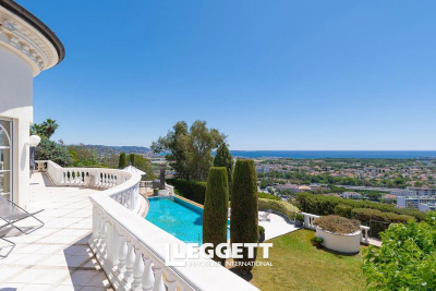 Maison à vendre à MANDELIEU-LA-NAPOULE   - 300 m² 