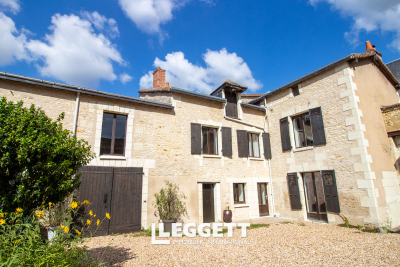 Maison à vendre à RICHELIEU  - 9 pièces - 287 m² 