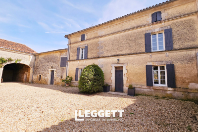 Maison à vendre à ST SIMEUX  - 10 pièces - 275 m² 