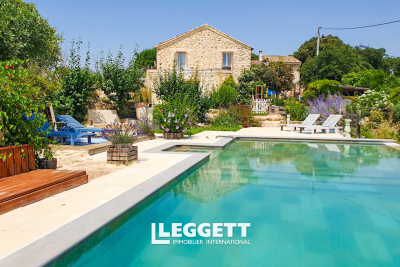 Maison à vendre à ST-GERVAIS Super Nîmes - 9 pièces - 463 m² 