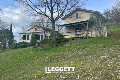 Maison à vendre à PINEUILH   - 416 m² 