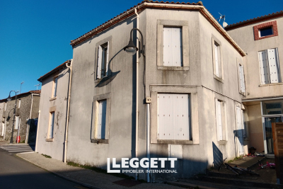 Bien à vendre à LA MEILLERAIE TILLAY L'Île-d'Olonne - 7 pièces - 160 m² 