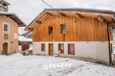 Maison &agrave; vendre &agrave; ST-JEAN-DE-BELLEVILLE  - 11 pi&egrave;ces - 180 m&sup2; 