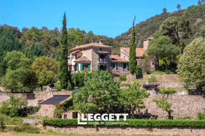 Maison à vendre à ST-JEAN-DU-GARD Super Nîmes - 25 pièces - 580 m² 