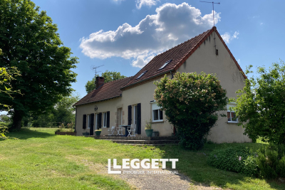 Maison à vendre à ST SAUVIER  - 5 pièces - 110 m² 