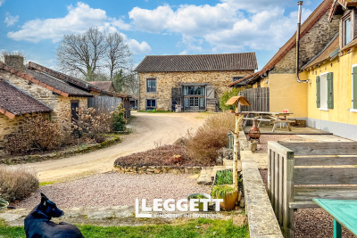 Maison à vendre à MIALET  - 11 pièces - 387 m² 