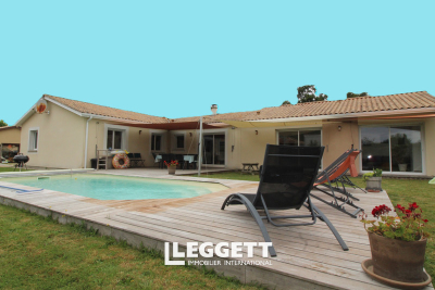 Maison à vendre à HOURTIN  - 9 pièces - 195 m² 