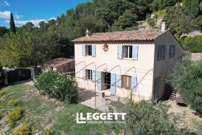 Maison à vendre maison en pierre avec vue dominante 