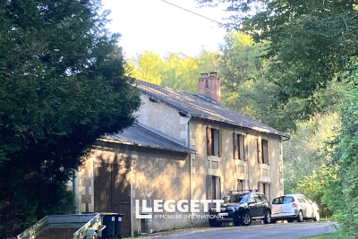 Maison à vendre à MOUTERRE SUR BLOURDE  - 6 pièces - 200 m² 