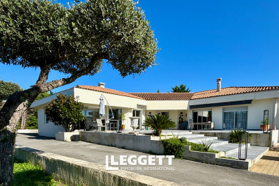 Maison à vendre à ALES Super Nîmes - 9 pièces - 234 m² 