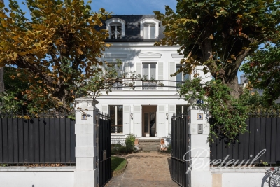 Maison à vendre à BOULOGNE BILLANCOURT Centre Ancien - 10 pièces - 265 m² 