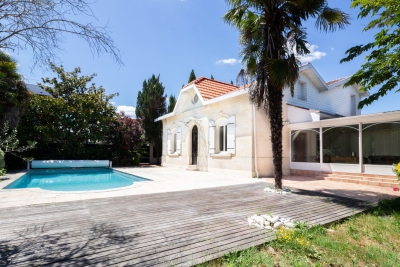 Maison à vendre à LE BOUSCAT  - 6 pièces - 232 m² 