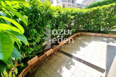 Appartement à vendre à CANNES Sainte-Rosalie-Arbre Inferieur - 3 pièces - 72 m² 