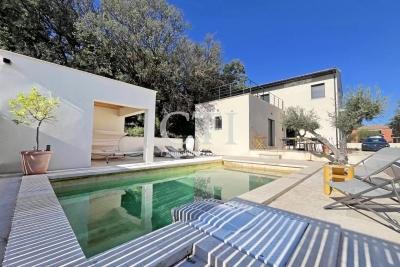 Maison à vendre à VACQUEYRAS Est - 5 pièces - 120 m² 