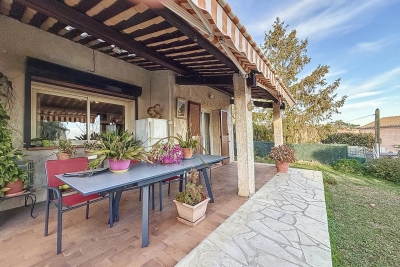 Maison à vendre à CAGNES-SUR-MER Bézaudun-les-Alpes - 5 pièces - 116 m² 