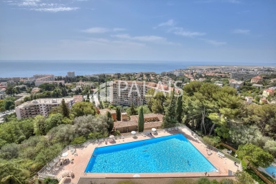 Appartement à vendre à NICE Abbaye de Roseland - 4 pièces - 98 m² 