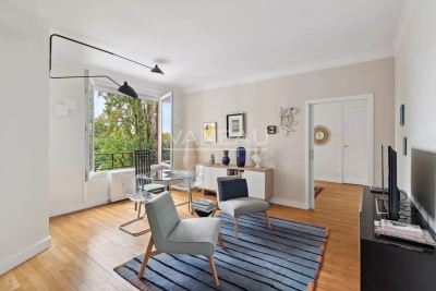 Appartement à vendre à NEUILLY SUR SEINE Centre Ancien - 2 pièces - 53 m² 