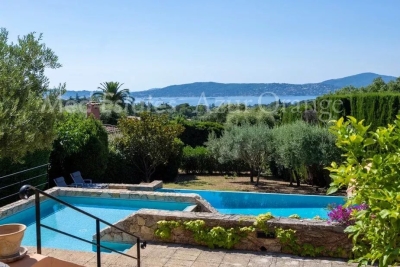 Maison à vendre à Grimaud  - 9 pièces 326 m² 