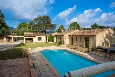 House for sale in PLAN-DE-LA-TOUR  - 8 rooms - 200 m&sup2; 