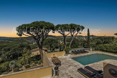 Maison &agrave; vendre &agrave; STE-MAXIME  - 8 pi&egrave;ces - 213 m&sup2; 