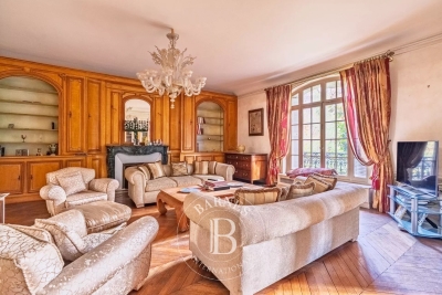 Apartment for sale in PARIS 16EME Les Archives 1 - 7 rooms - 242 m² 