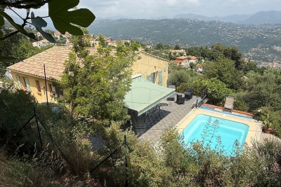 House for sale in CHATEAUNEUF-VILLEVIEILLE  - 4 rooms - 87 m² 