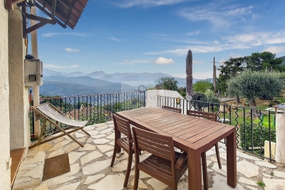 Apartment for sale in CHATEAUNEUF-VILLEVIEILLE  - 4 rooms - 82 m² 