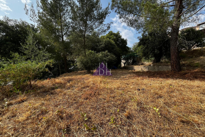 terrain à vendre terrain pierrefeu