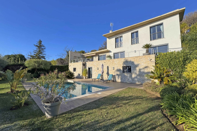 House for sale in VENCE  - 5 rooms - 170 m&sup2; 