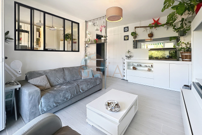 Appartement à vendre à CANNES Rabiac-La Paganne - 2 pièces - 42 m² 