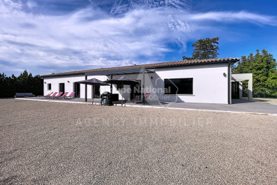 Maison à vendre à CABANNES Benjamin Delessert - 5 pièces - 169 m² 