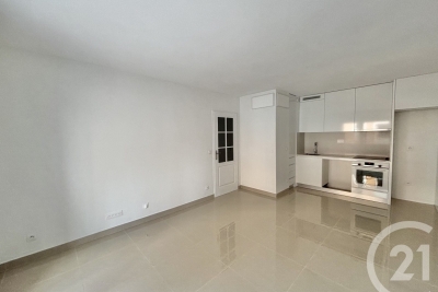 Appartement à louer à ROQUEBRUNE-CAP-MARTIN  - 2 pièces - 40 m² 