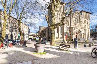 Commerce à vendre à BORDEAUX   - 63 m² 