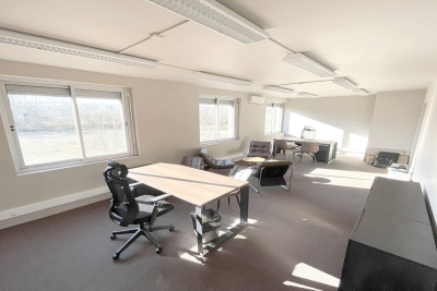 Commerce à louer à LES MILLES Le Centre - 2 pièces - 29 m² 