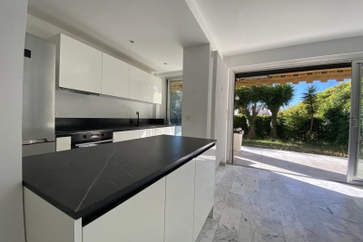 Appartement à vendre à LE CANNET  - 2 pièces - 64 m² 