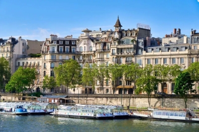 Apartment for sale in PARIS 7EME Les Archives 1 - 5 rooms - 159 m² 