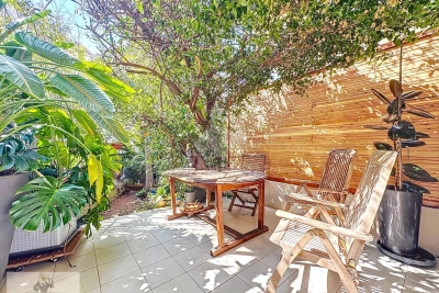 Appartement à vendre à CANNES Sainte-Rosalie-Arbre Inferieur - 3 pièces - 58 m² 
