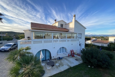 Maison à vendre à ST-AYGULF Sud Ouest - 7 pièces - 190 m² 