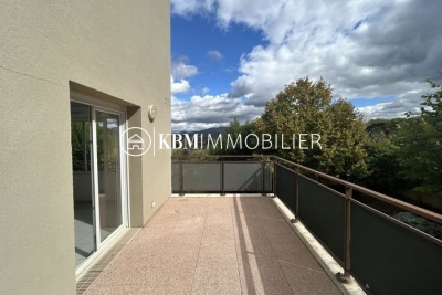 Appartement à vendre à CHÂTEAU GOMBERT La Calagoviere-Parc Camoin - 4 pièces - 91 m² 